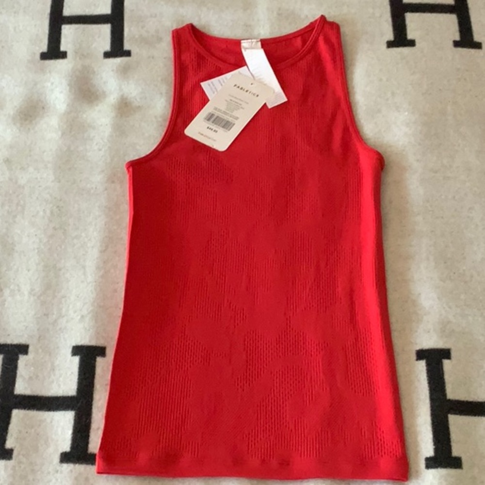 FABLETICS 🌹CLARA 🌈SCULPTKNIT TANK XS 💐 NWT!!!!!